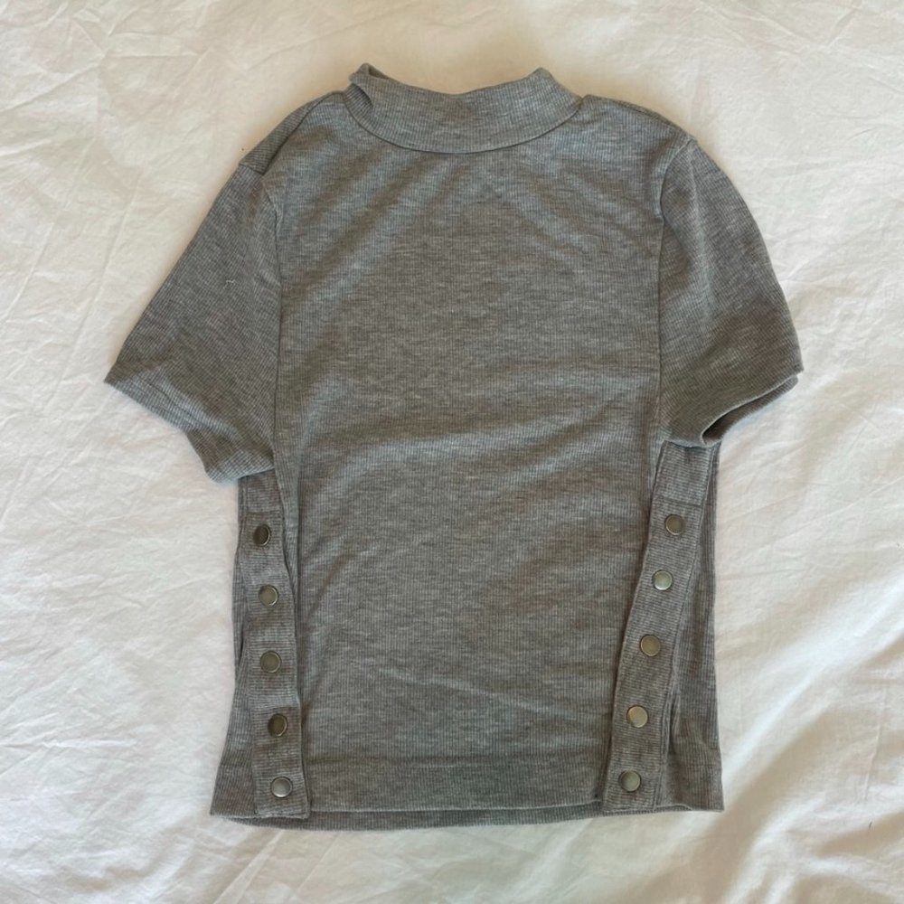 💎FREE PEOPLE // Grey Crop Top
